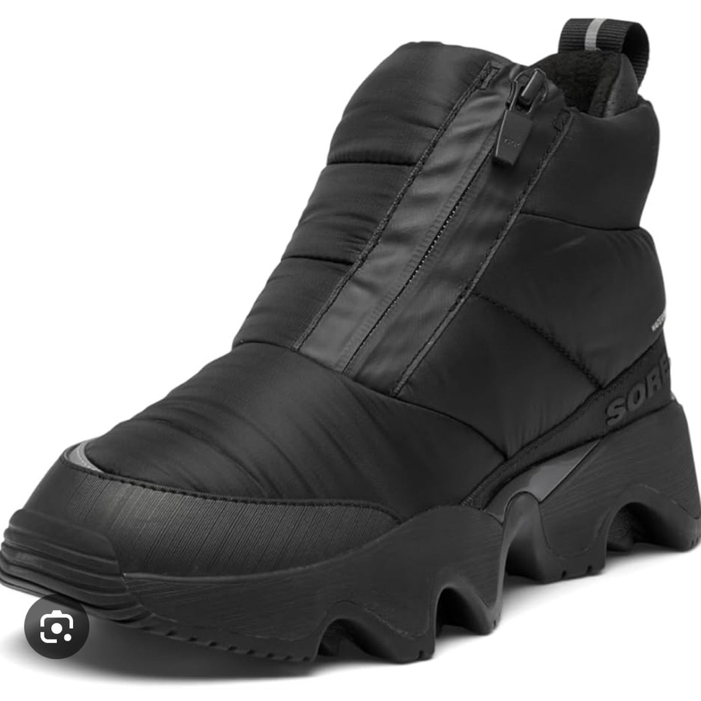 NIB Sorel Black Waterproof Puffy Zip Boots